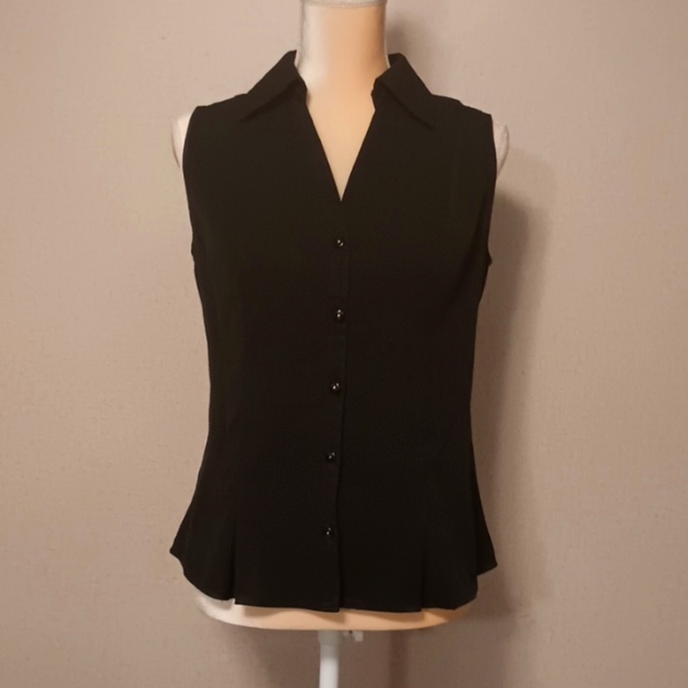 5/$20 Cato Small black collared button up sleeveless shirt.